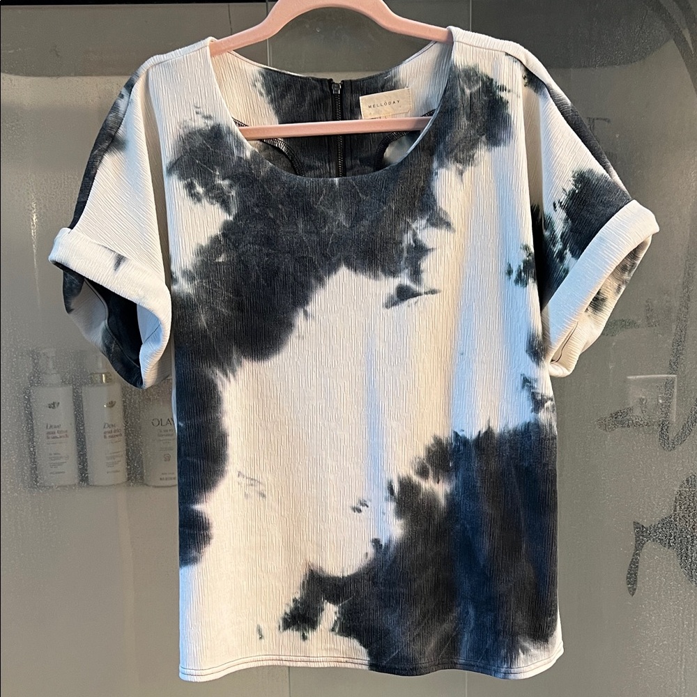 MELLODAY Black and White Short Sleeve Tee